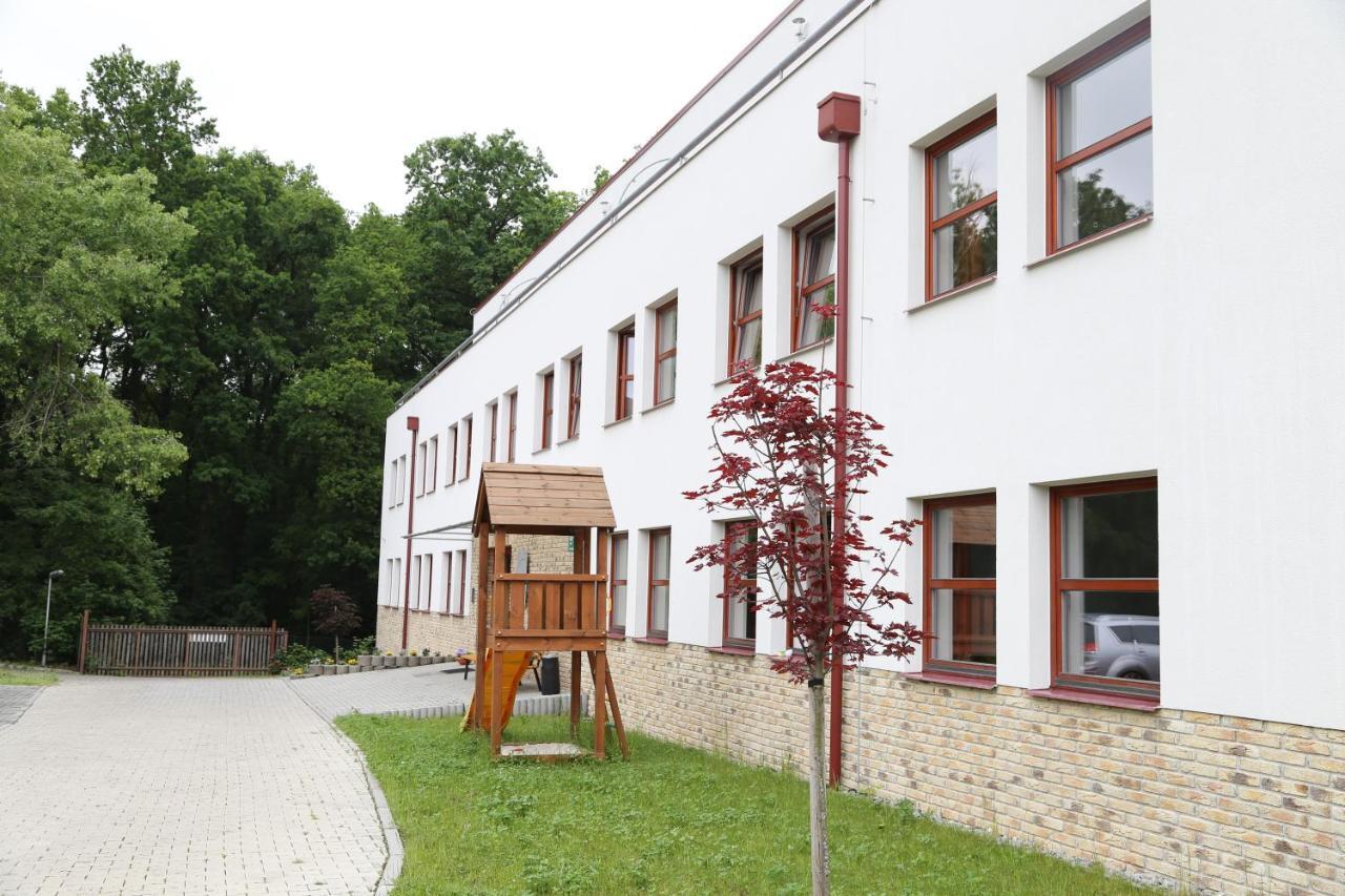 Sporthotel Hostivice Exterior foto